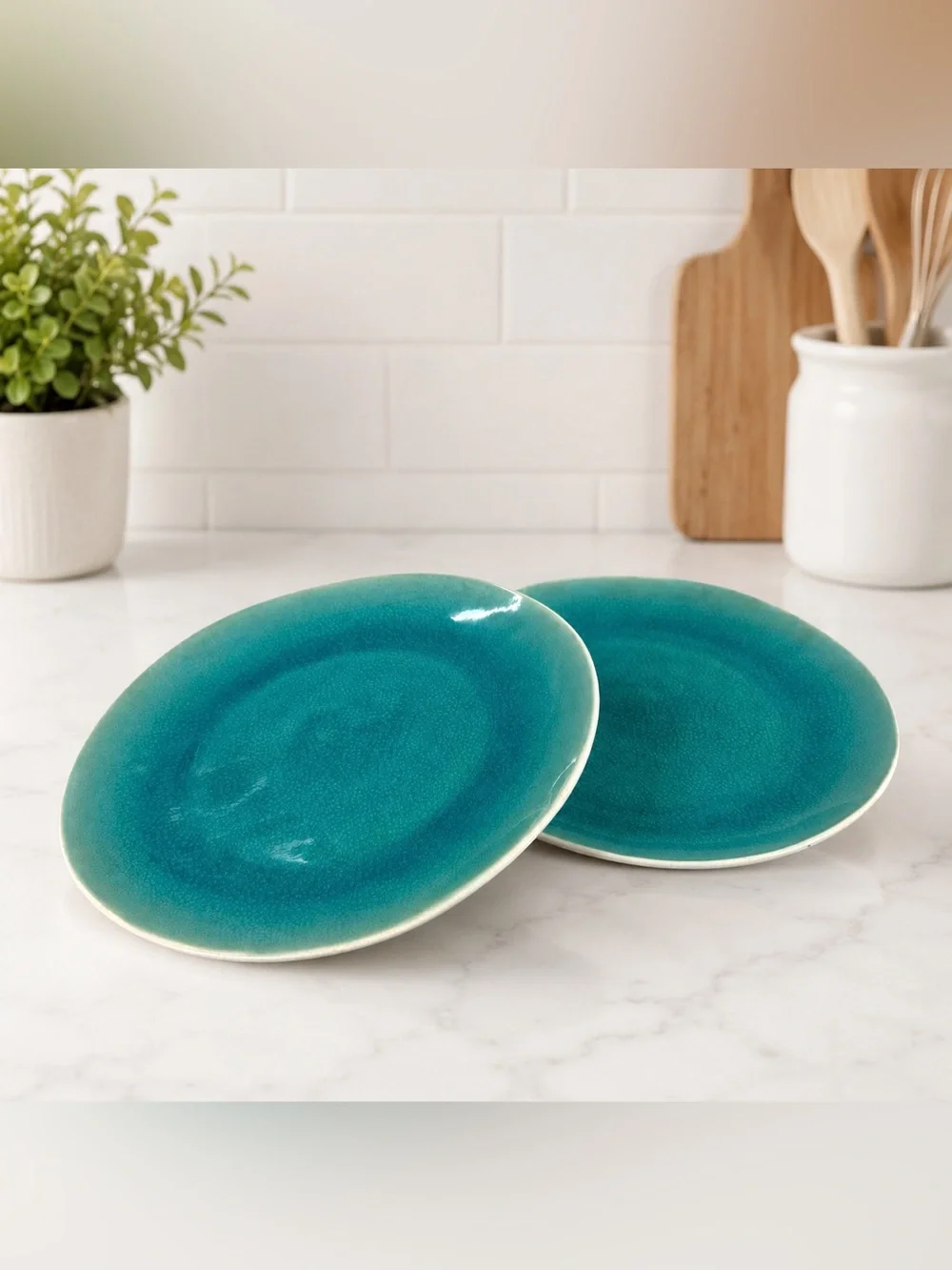 Nicole Miller Home NMH1 Turquoise Crackle Glaze 10.5” Dinner Plates Set of 2